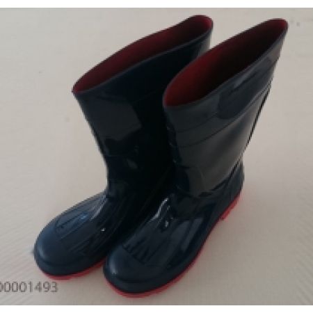 Ủng bảo hộ lao động mũi thép.